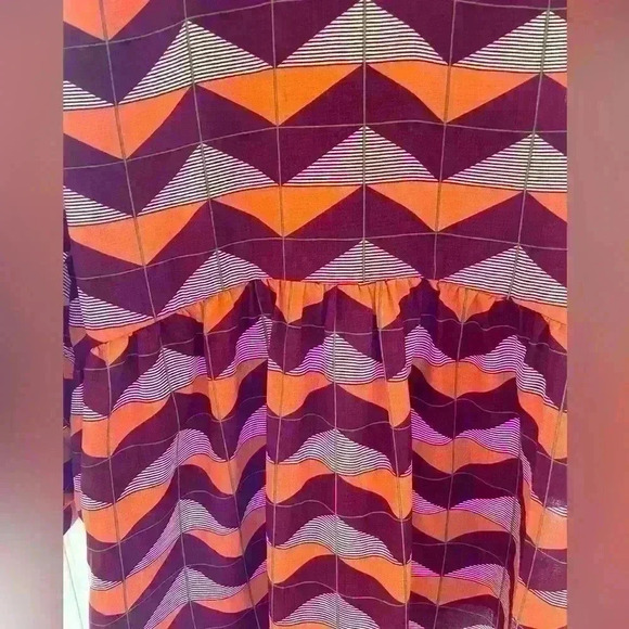 Entro Blouse Size Small Flowy Button Up Longer Blouse - Picture 9 of 9